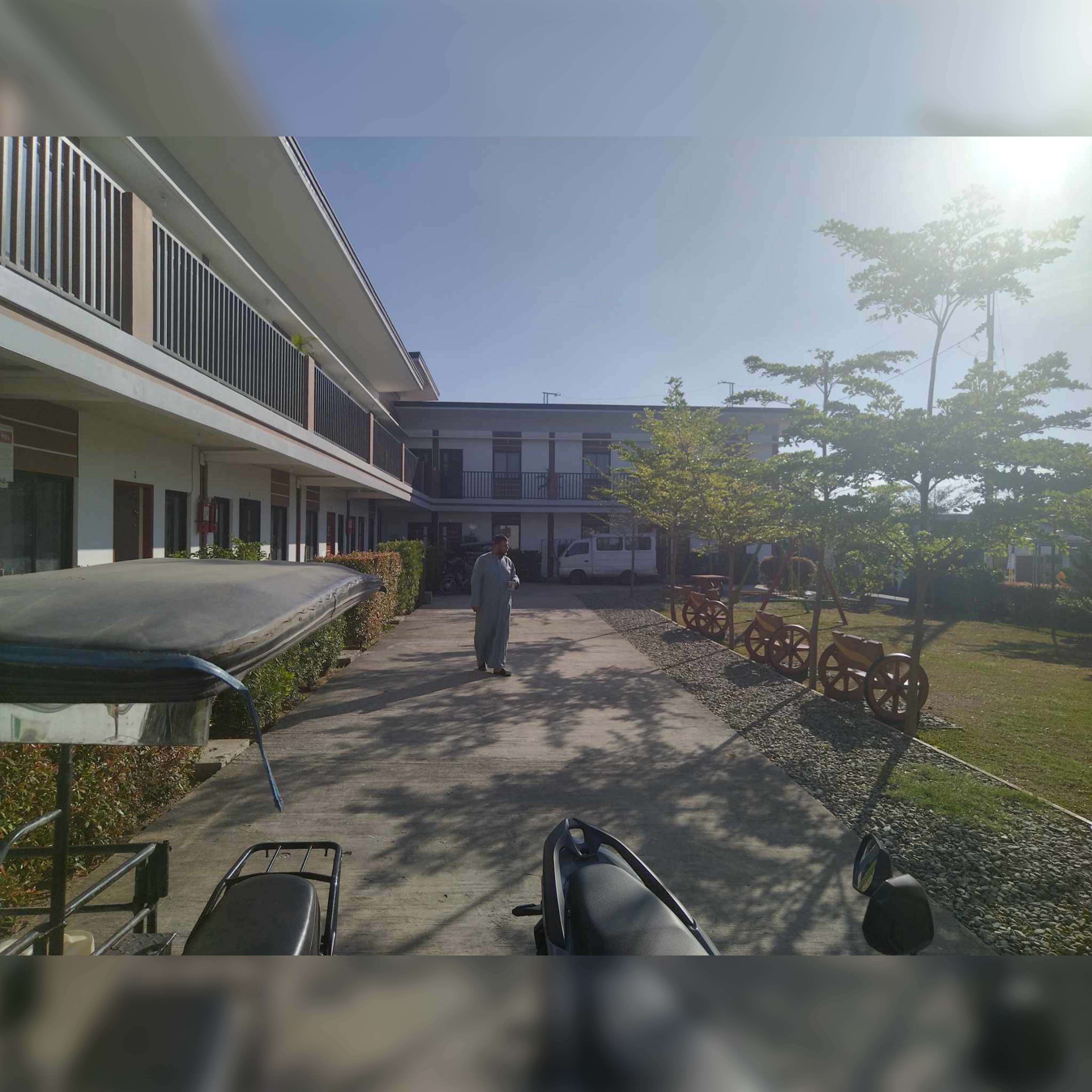 18 Unit Apartment
